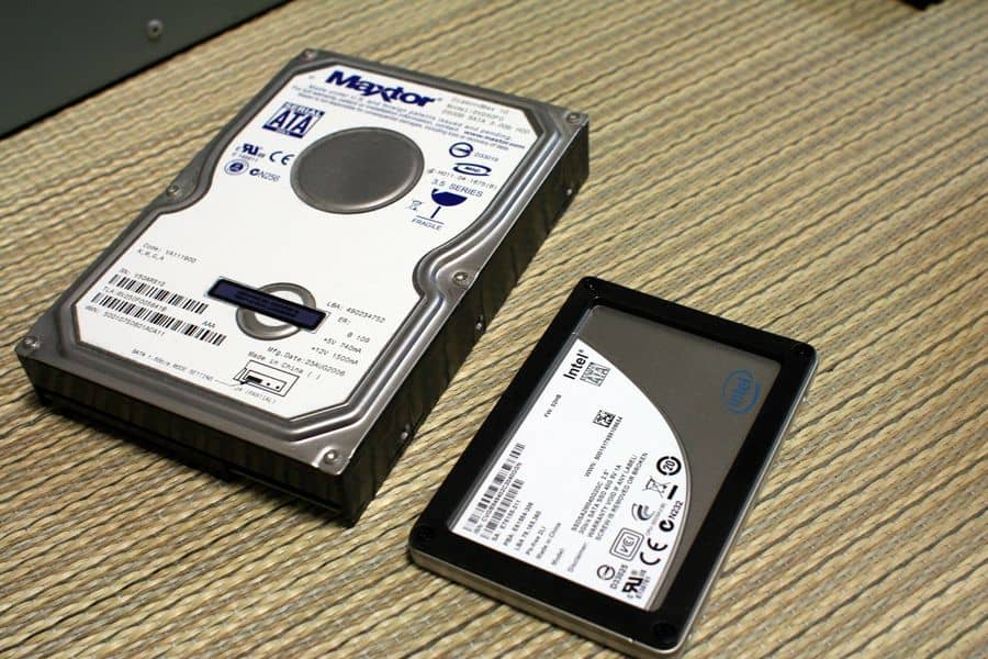 solid state drive vs hard drive comparison size