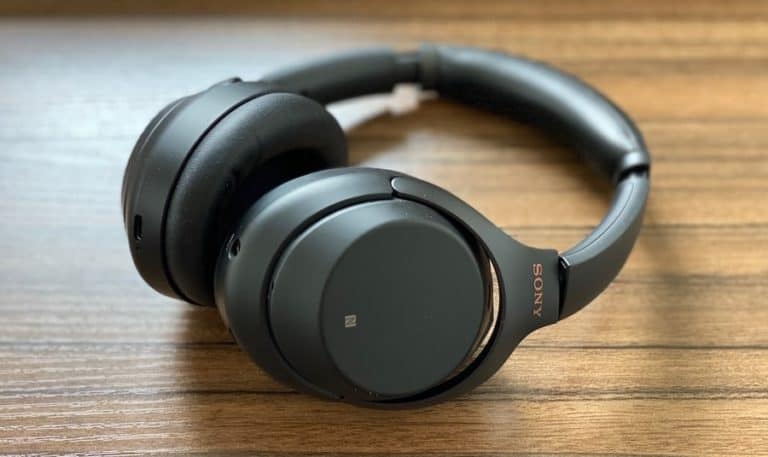 Do Noise-Cancelling Headphones Work Without Music? | Gizbuyer Guide